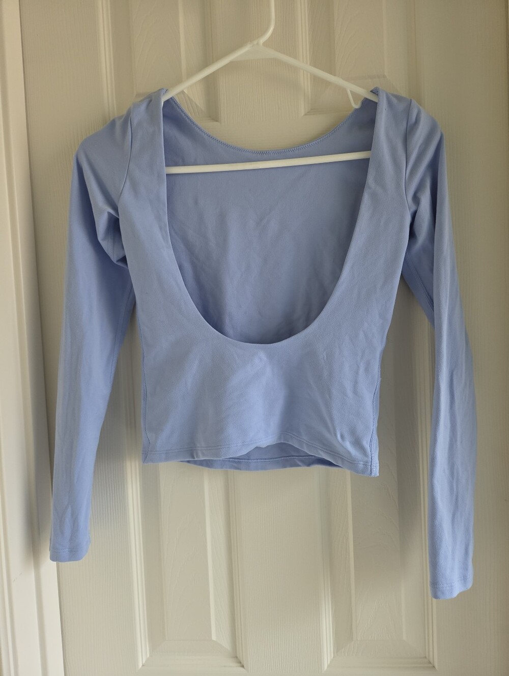 OFFLINE By Aerie The Hugger Long Sleeve Open Back T-Shirt Ocean Sky Blue XS - Picture 2 of 5